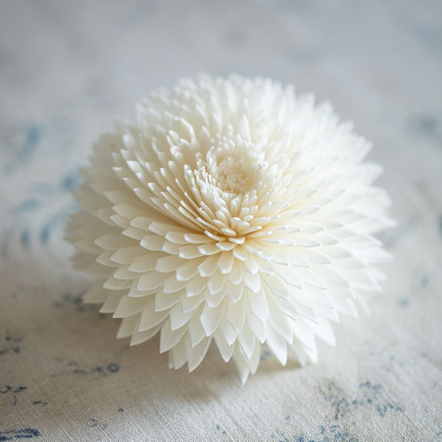 Zinnia Diffuser Flower image 0