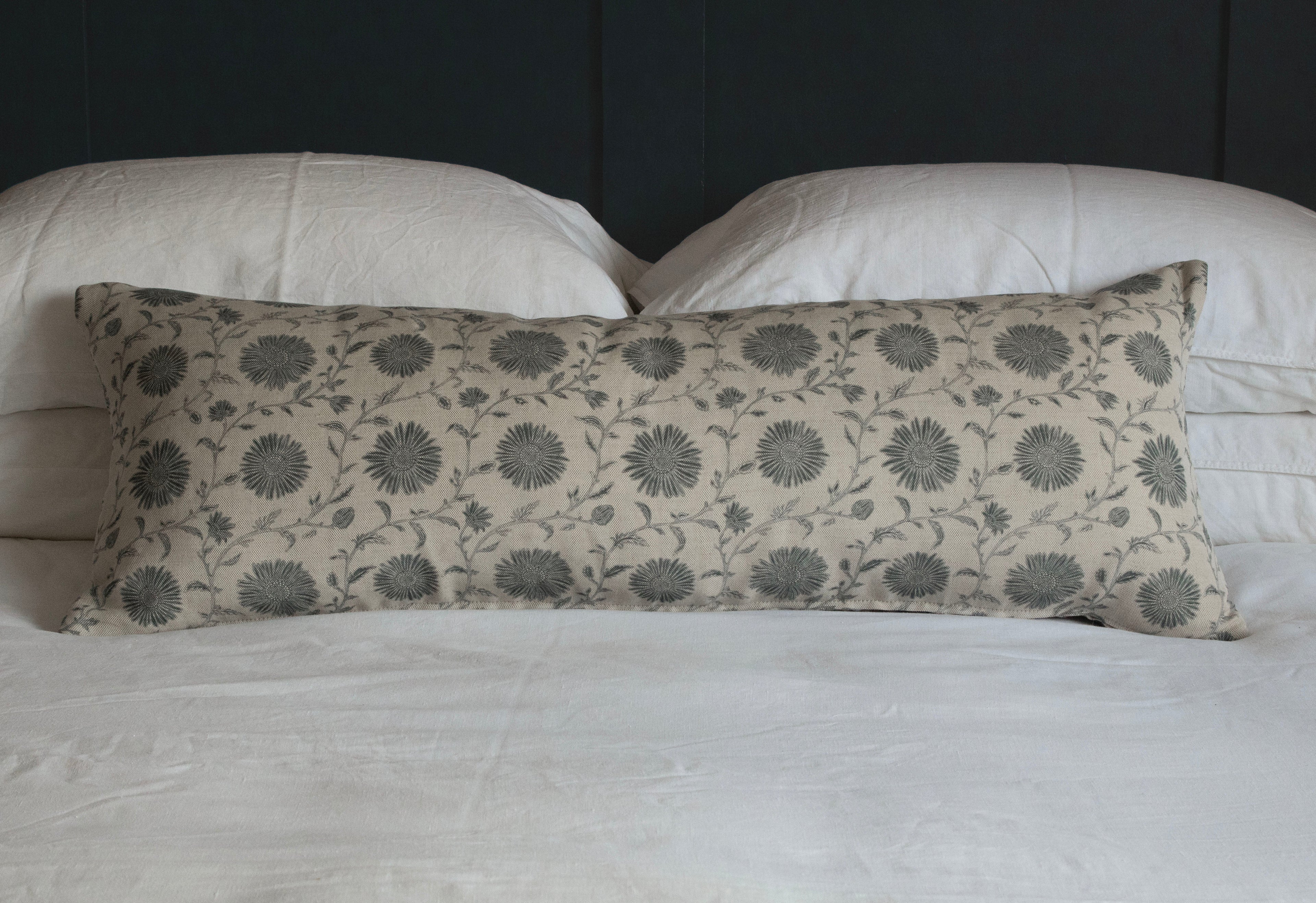 LUMBAR CUSHION ~ MOONPENNY/DAISY CHAIN FLAX FLOWER