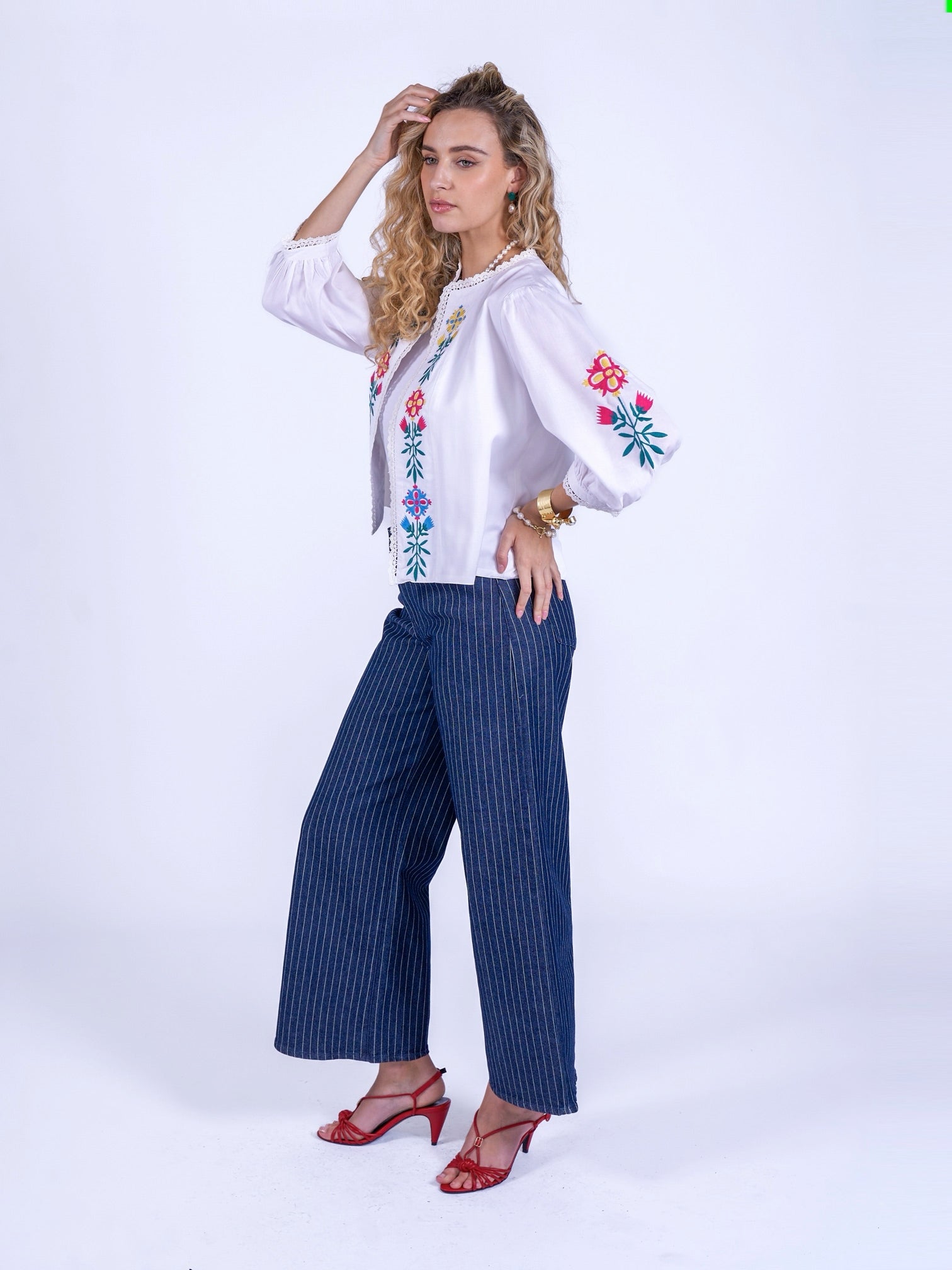 'MUSE' JACKET IN WHITE