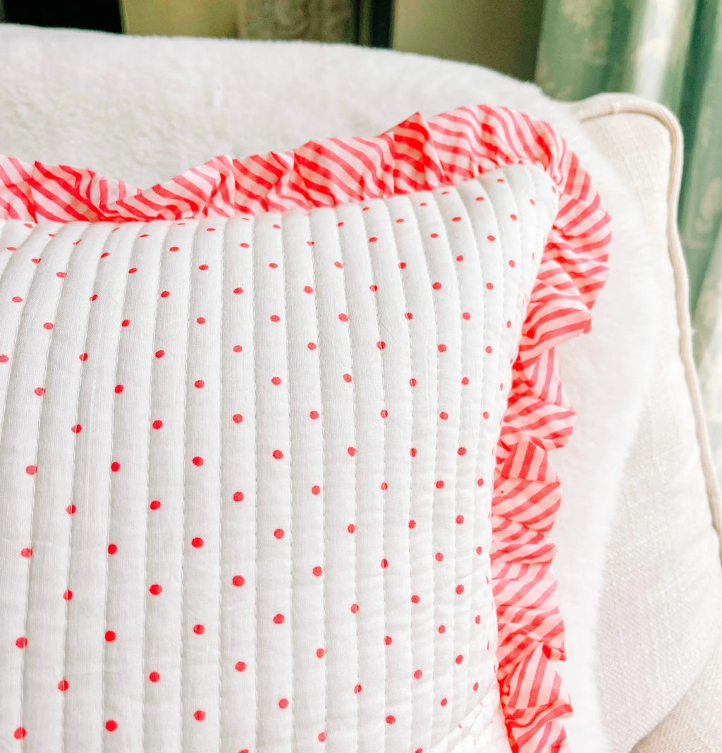 QUILTED RUFFLE CUSHION | RAHEL