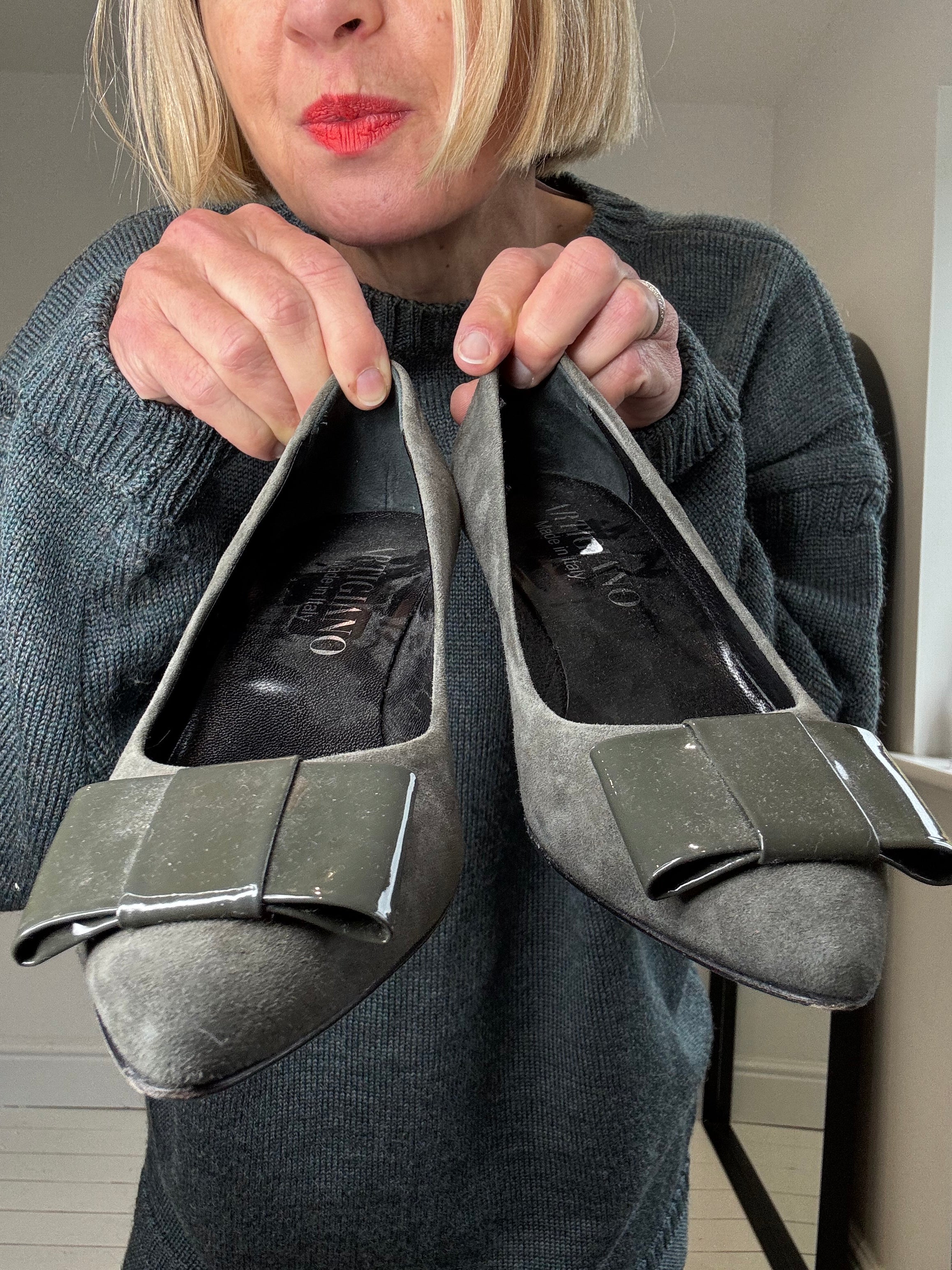 ARTIGIANO suede and patent kitten heel pumps