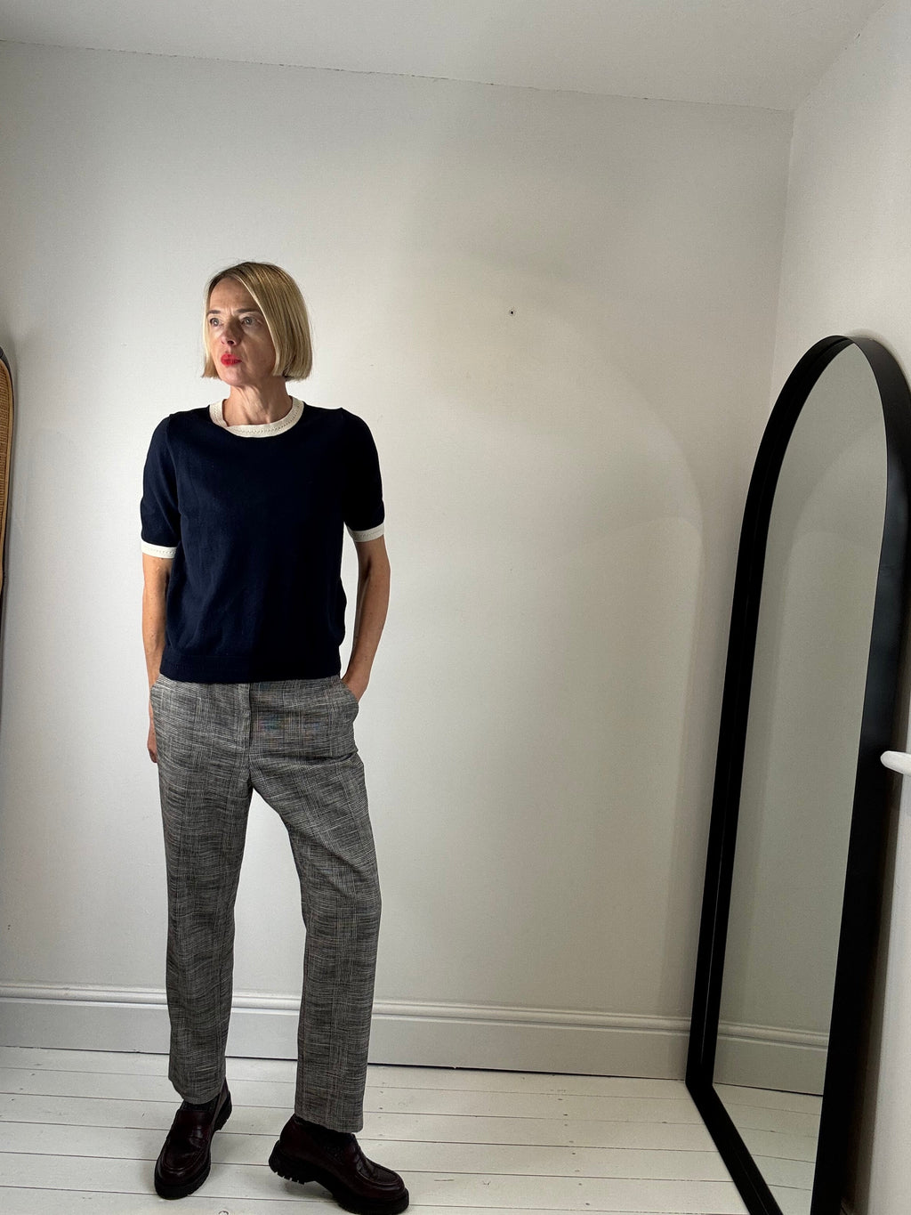 Contrast trim knitted tee