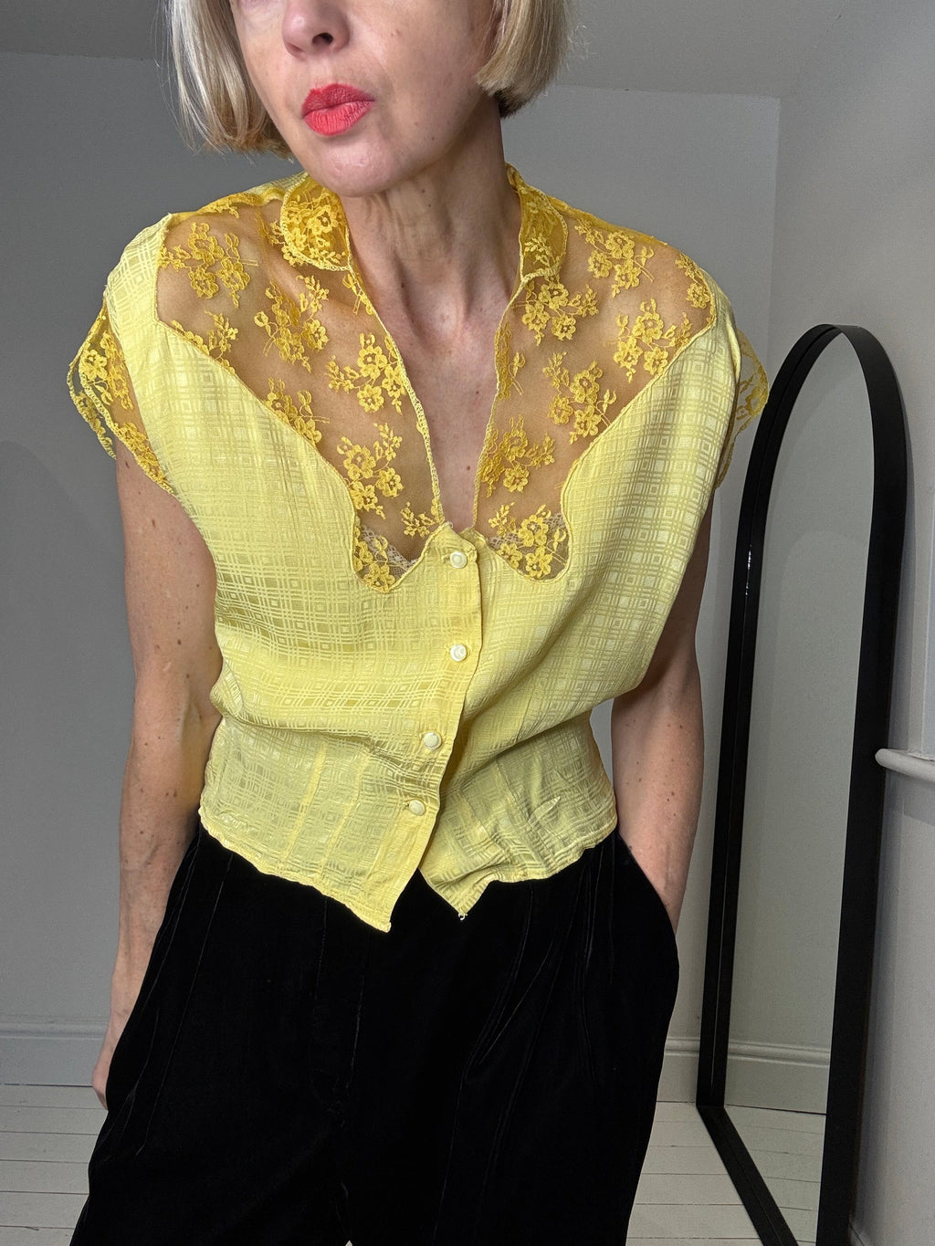 VINTAGE jacquard blouse