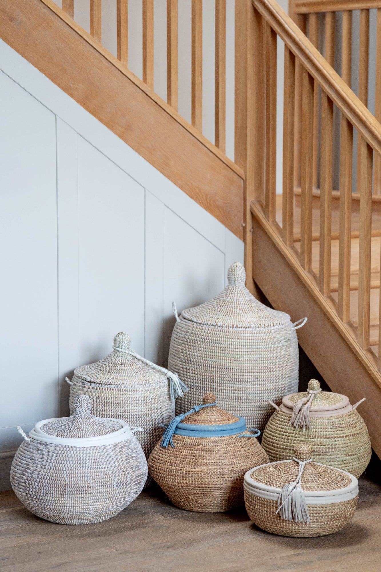 Round White Handwoven Statement Basket with Leather Trim – NDAR