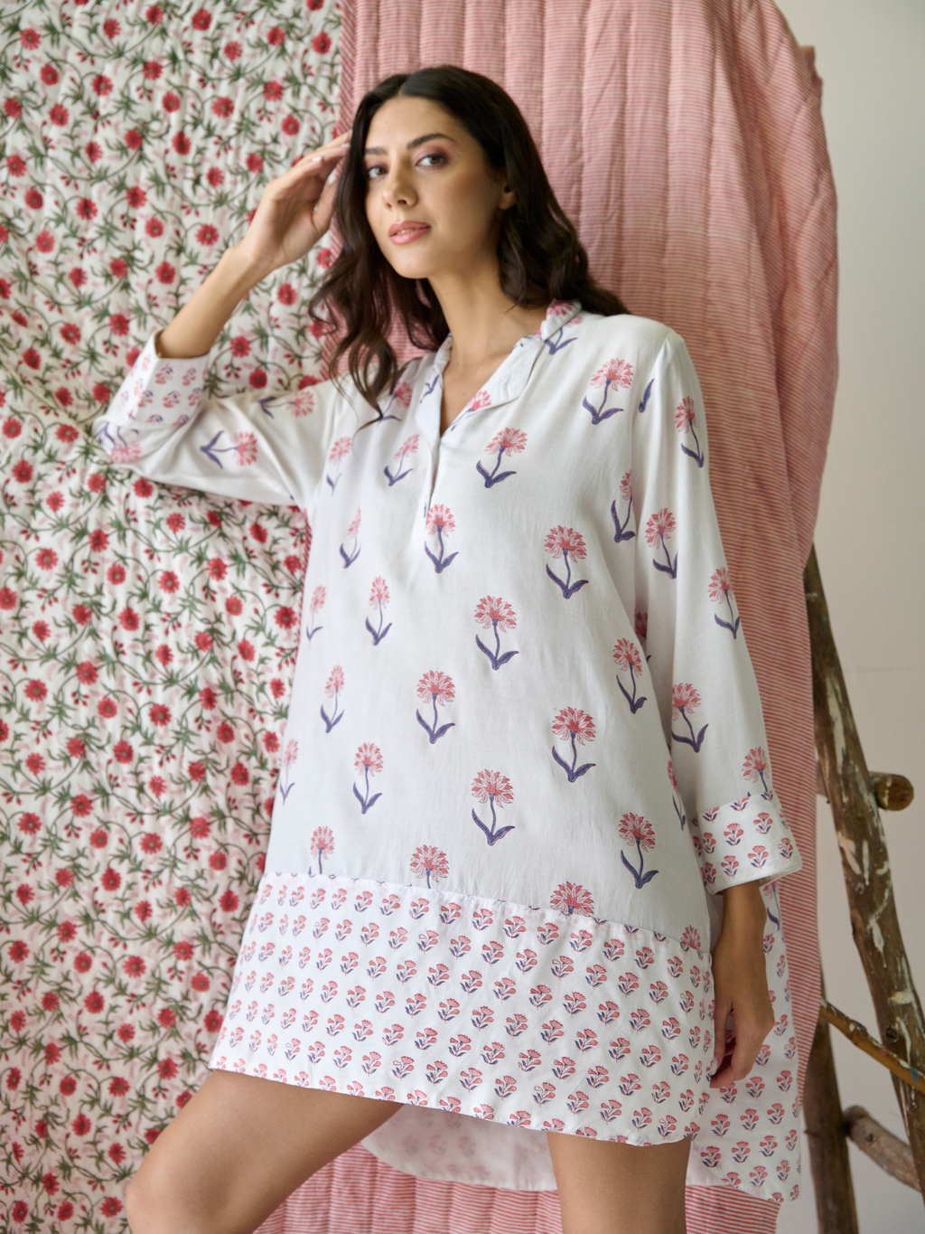 Nancy Night / Beach Shirt in Pink and Blue