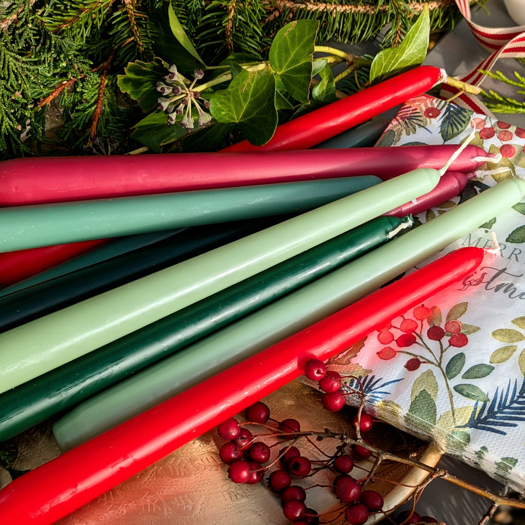 10 Tapered Dinner Candles 22mm| Christmas Colour Mix