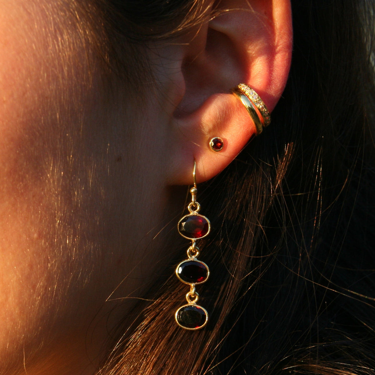 Acer Ear Stud in Gold with Garnet