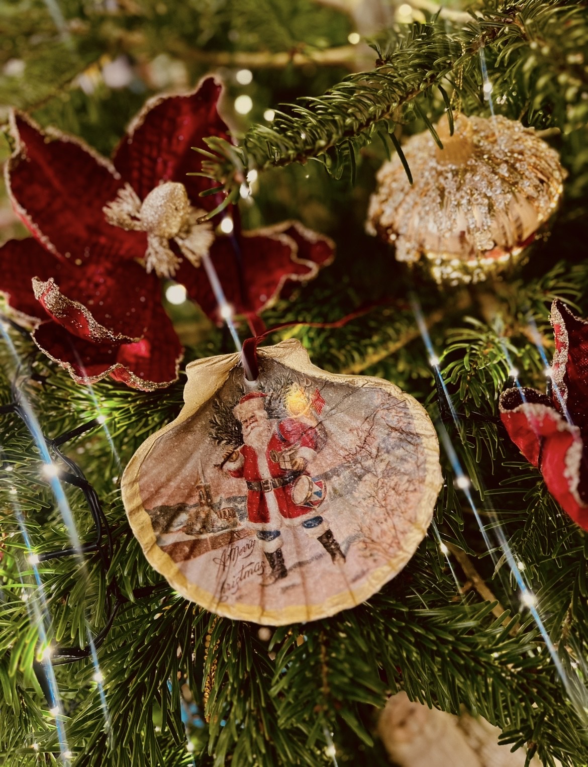 Vintage Handcrafted Scallop Father Christmas hanging  Ornament Decoration.